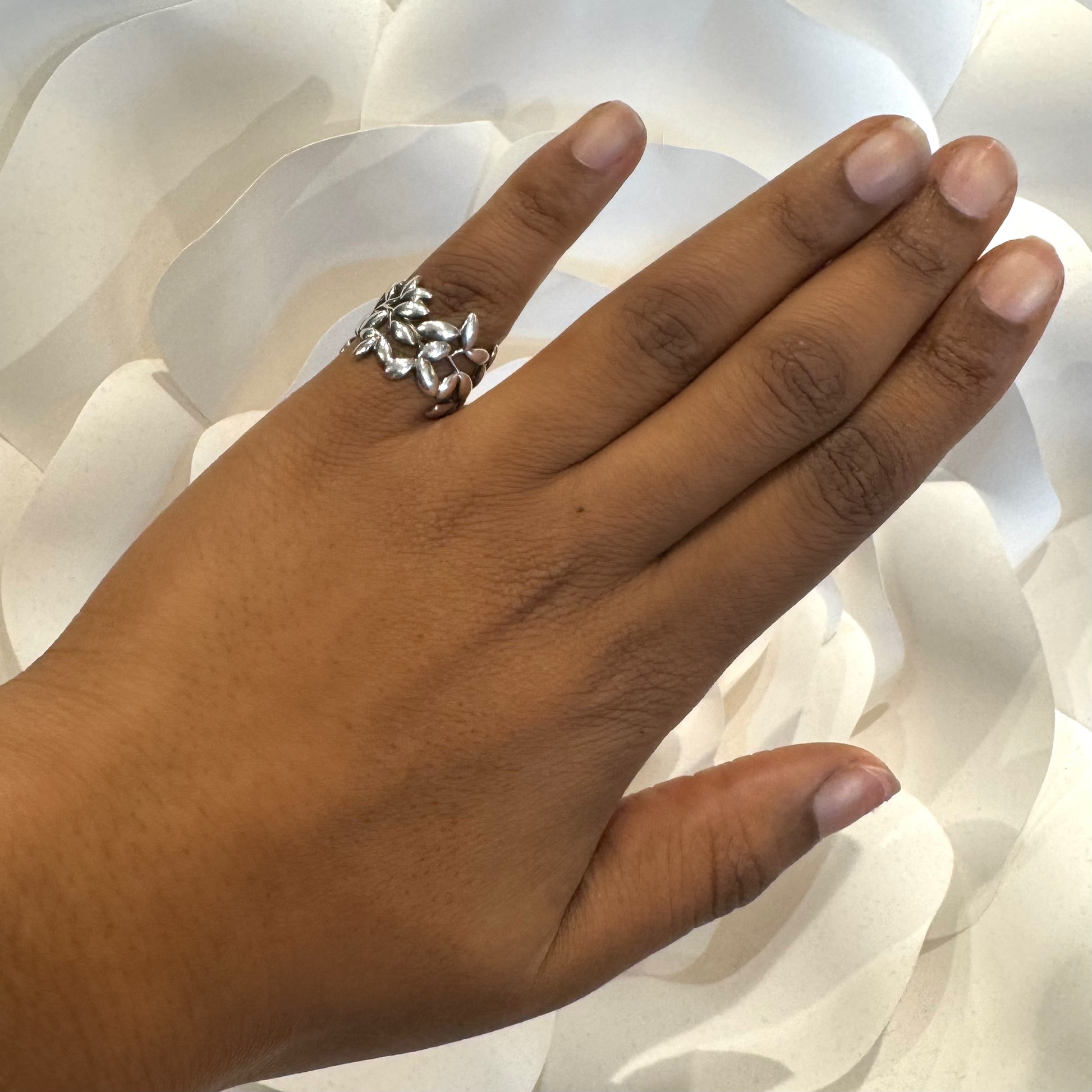 Tiffany Co by Paloma Picasso Olive Leaf Band Ring