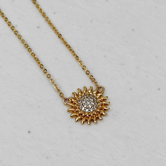 Estate Sun 10K Yellow Gold Cubic Zirconias Pendant on Chain