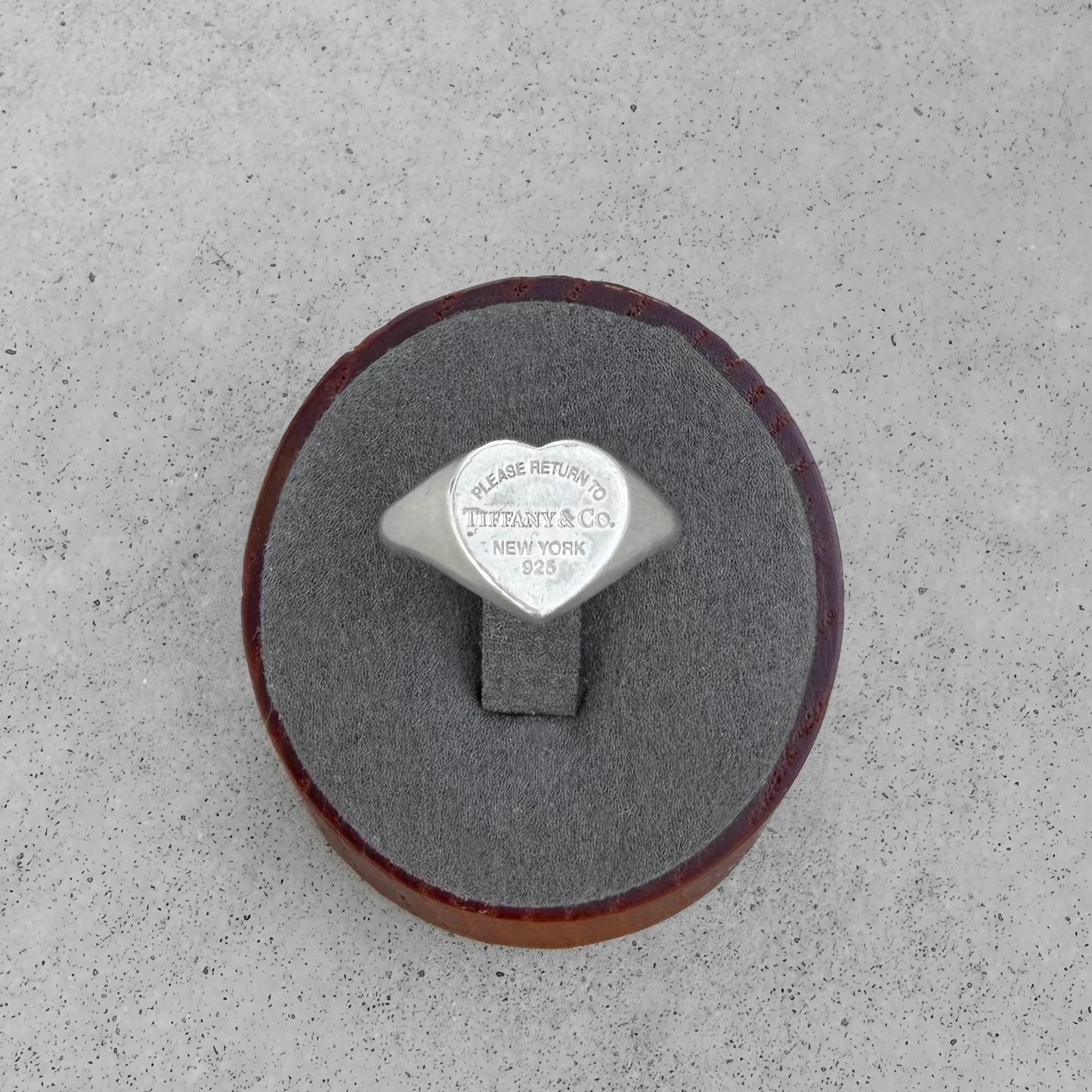 Tiffany & Co. Return To Tiffany Heart Signet Ring