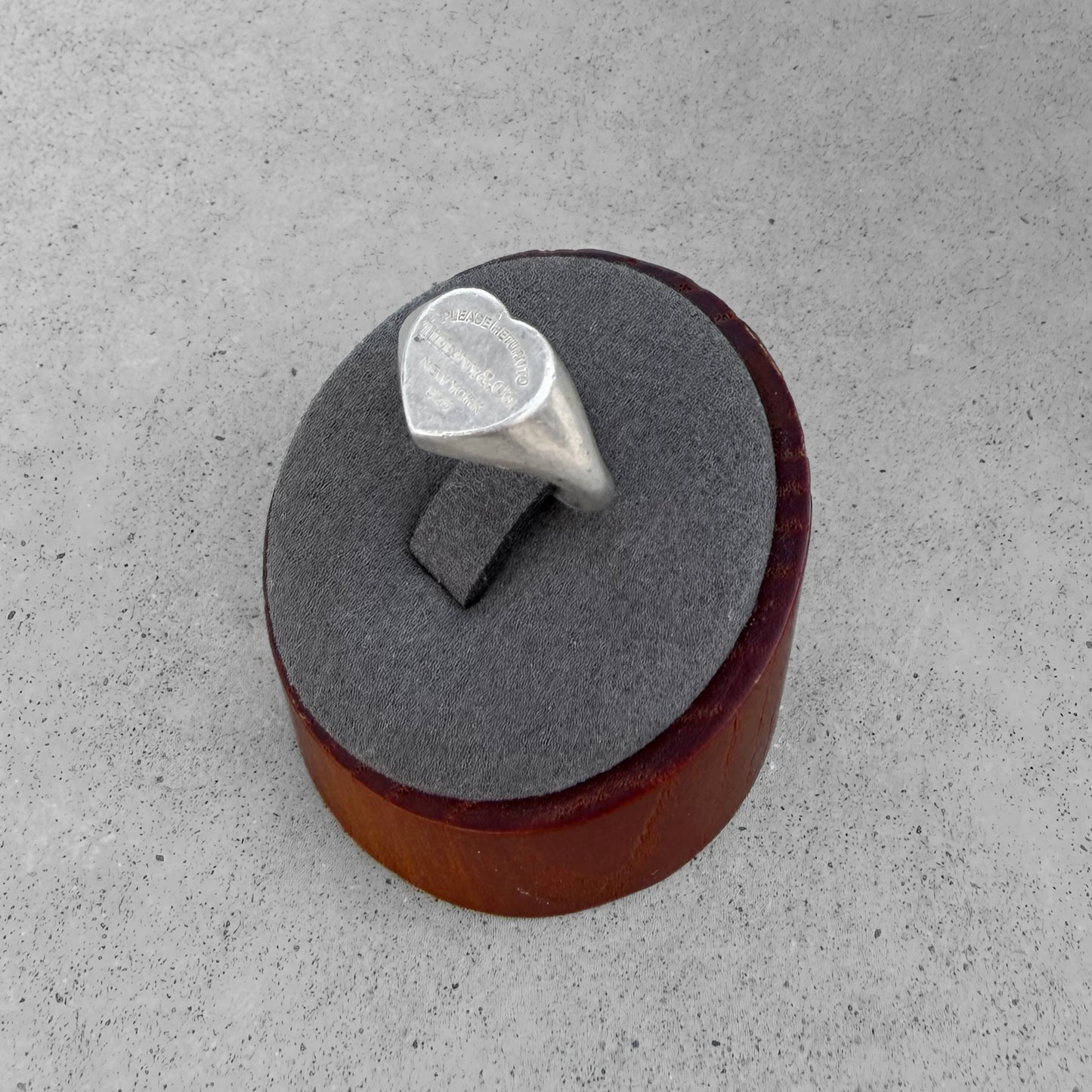 Tiffany & Co. Return To Tiffany Heart Signet Ring