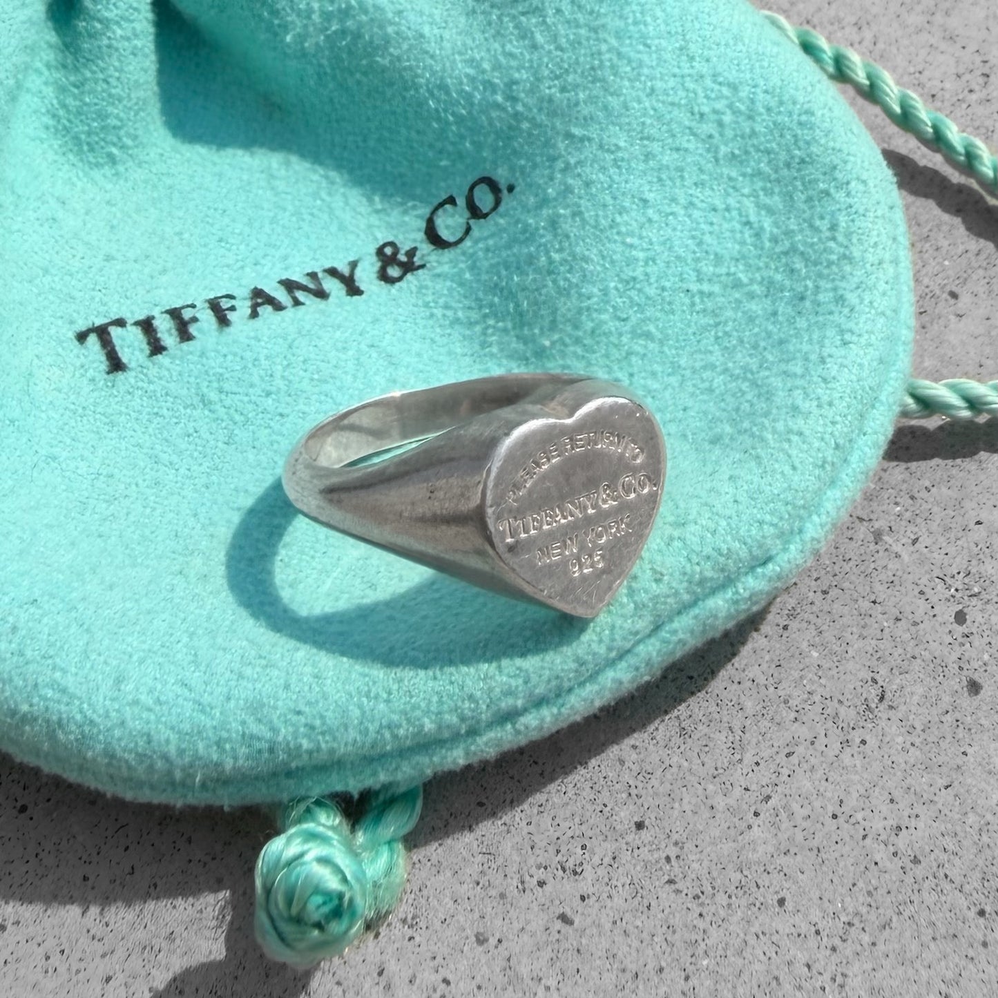 Tiffany & Co. Return To Tiffany Heart Signet Ring