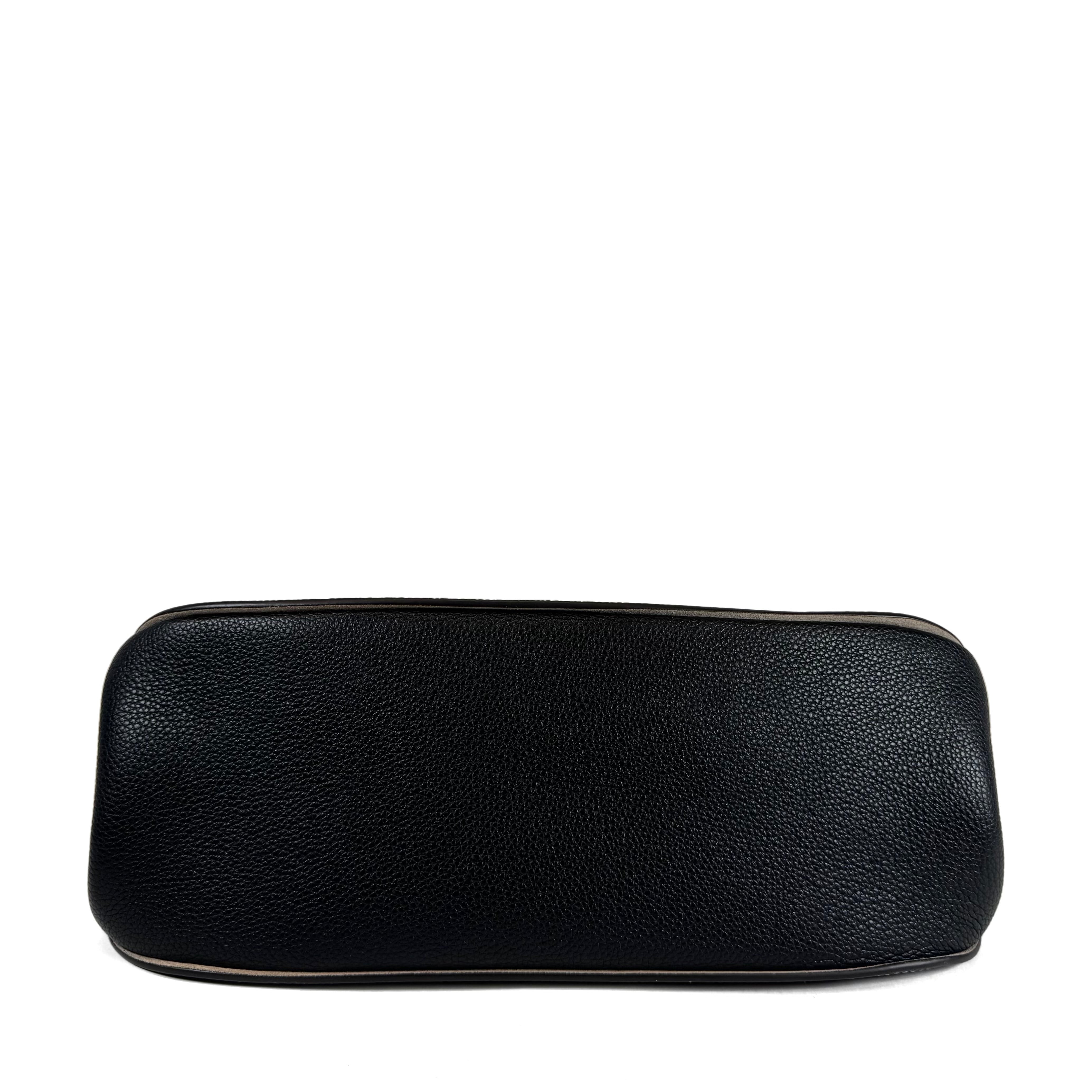 Chloe Darryl Clutch – Wilder's Consignment House