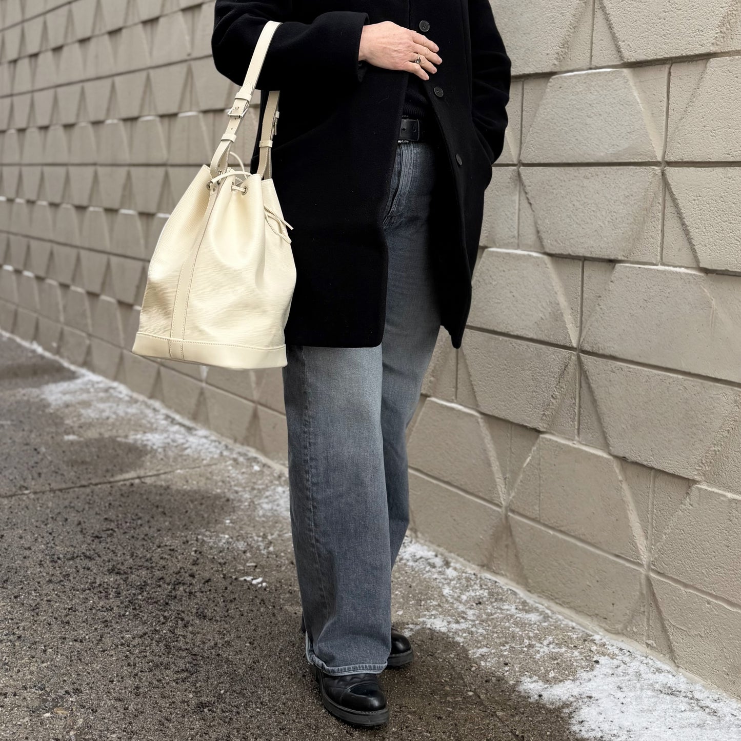 Louis Vuitton Noe Epi Bucket Bag