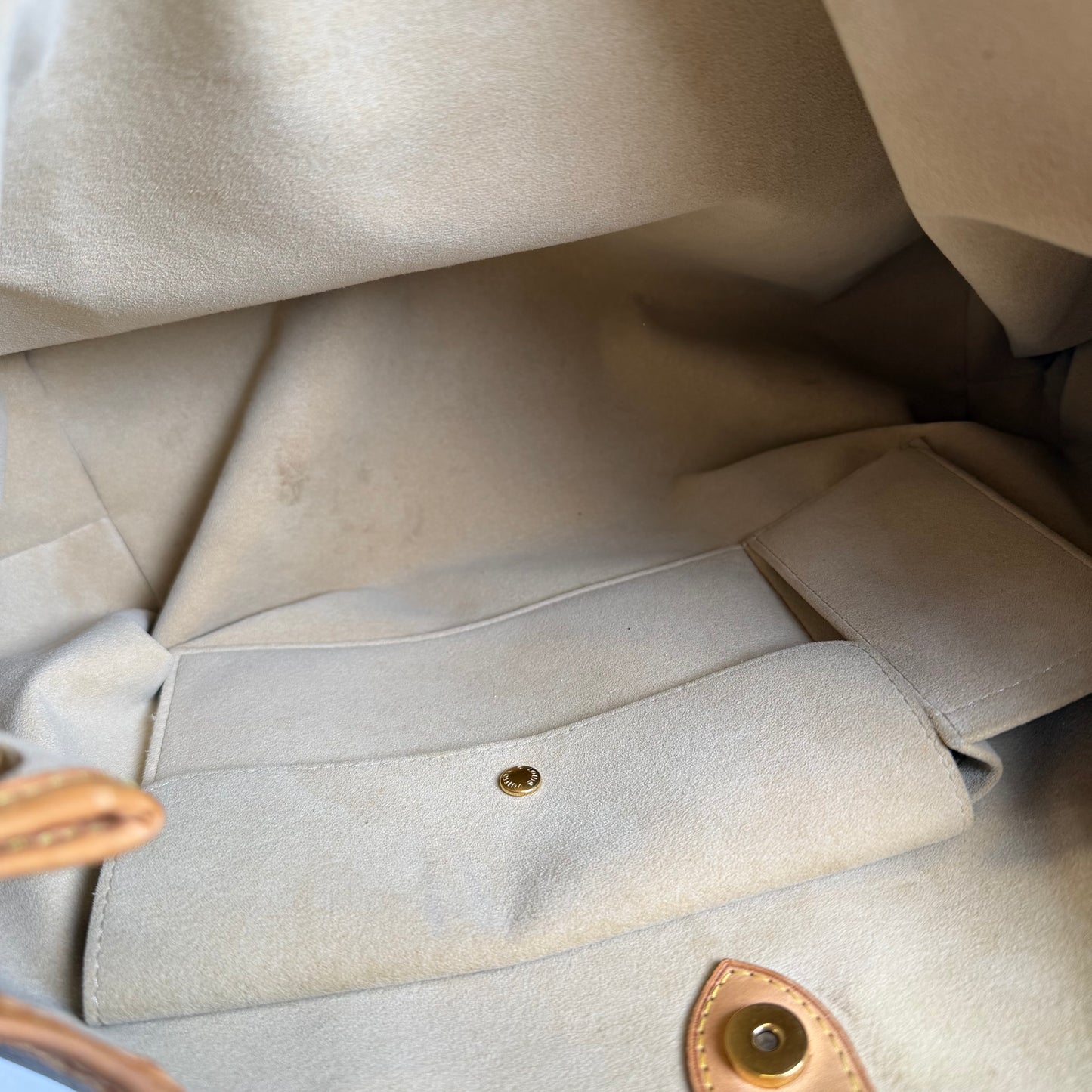 Louis Vuitton Galleria GM Bag