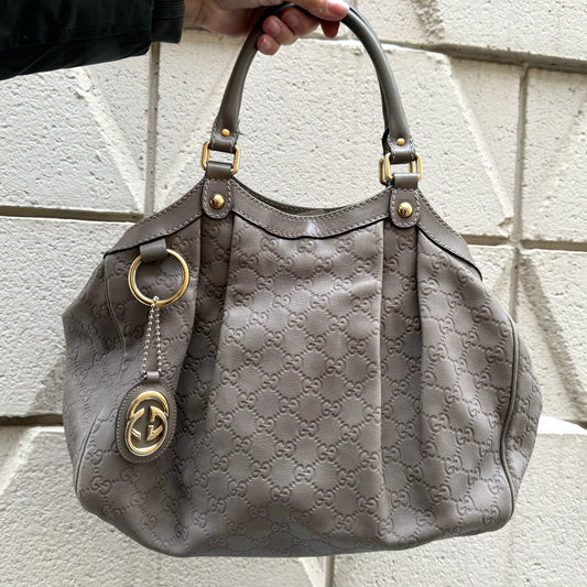 Louis Vuitton Beaubourg Hobo MM Bag – Wilder's Consignment House