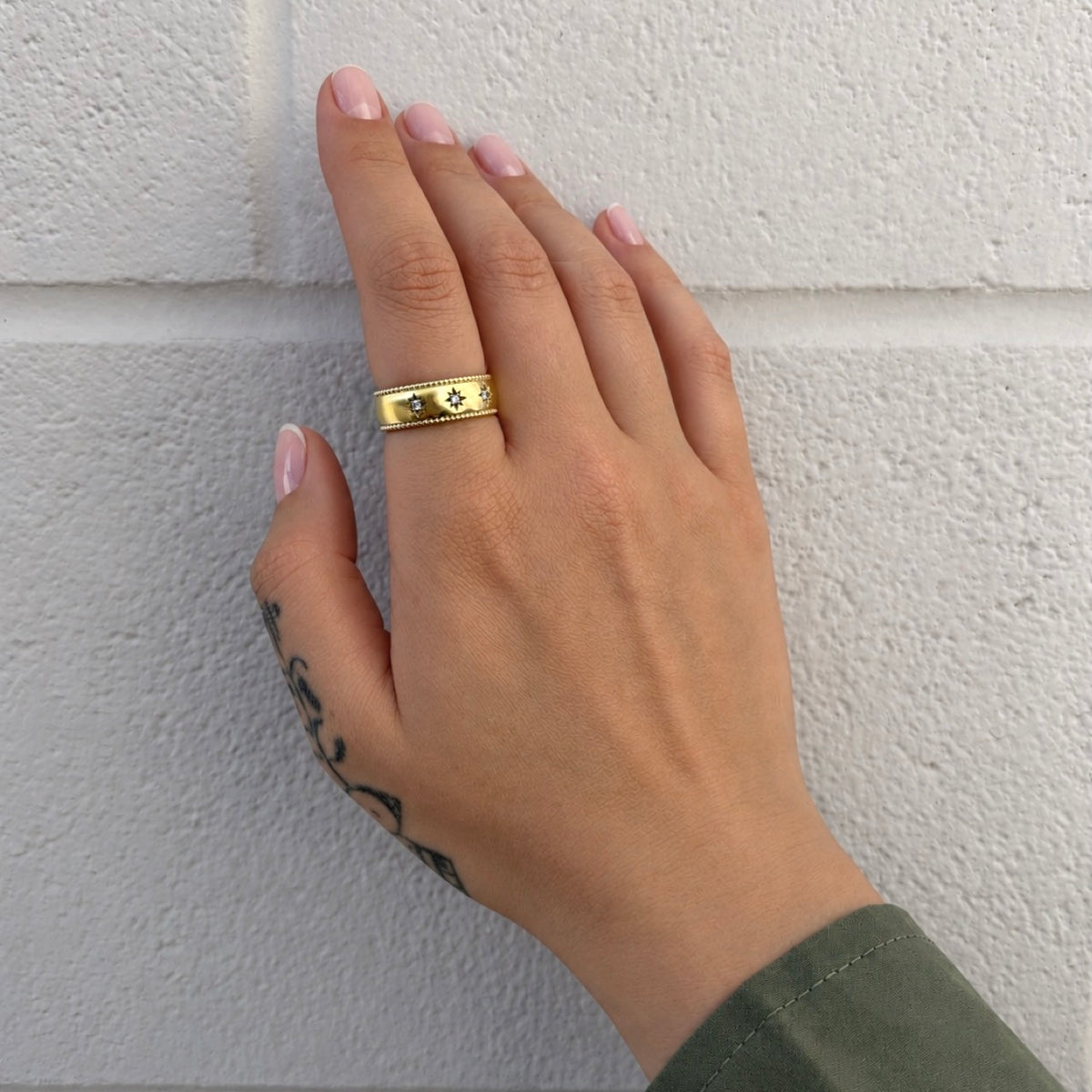 Gabriel & Co Bujukan Yellow Gold Diamond Starburst Ring