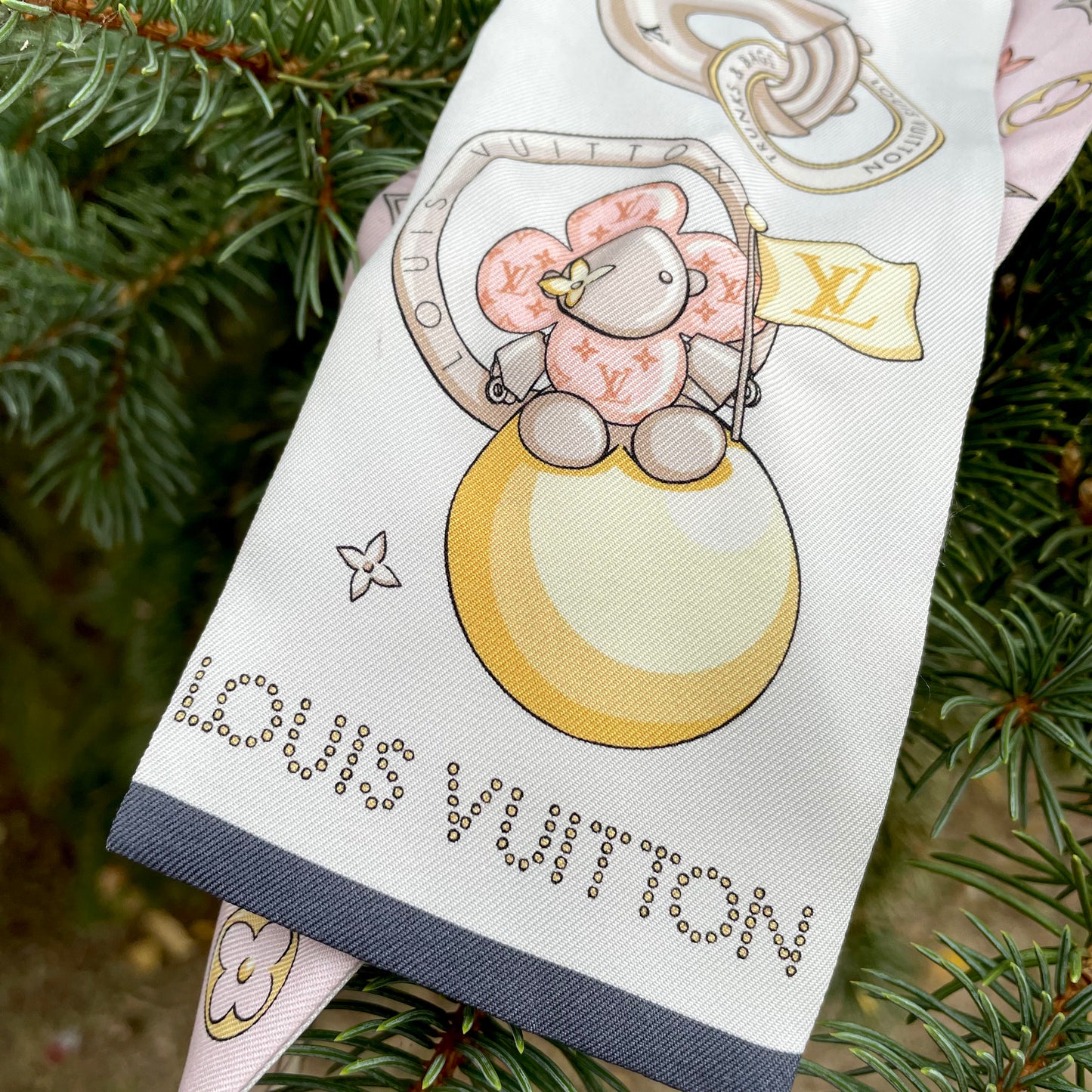 Louis Vuitton Silk Ultimate 3D Bandeau