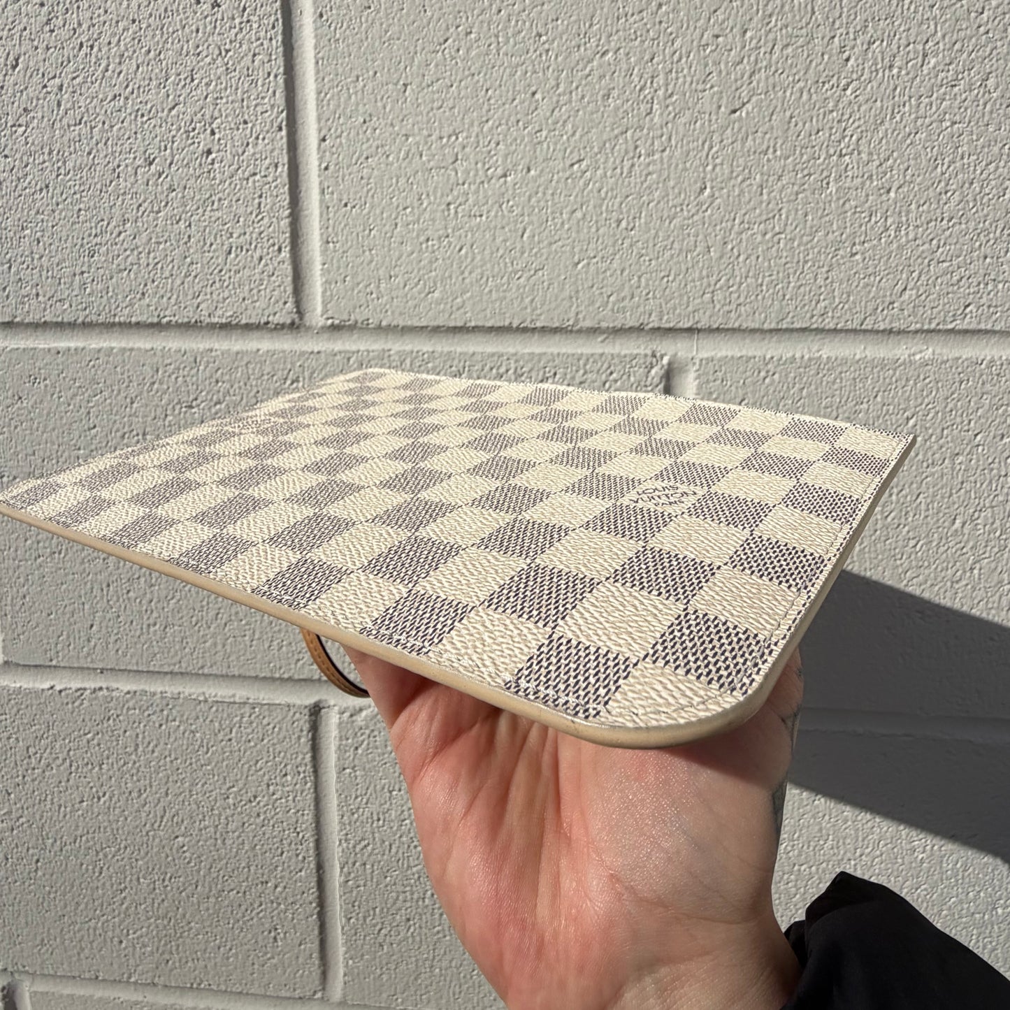 Louis Vuitton Neverfull Pouch