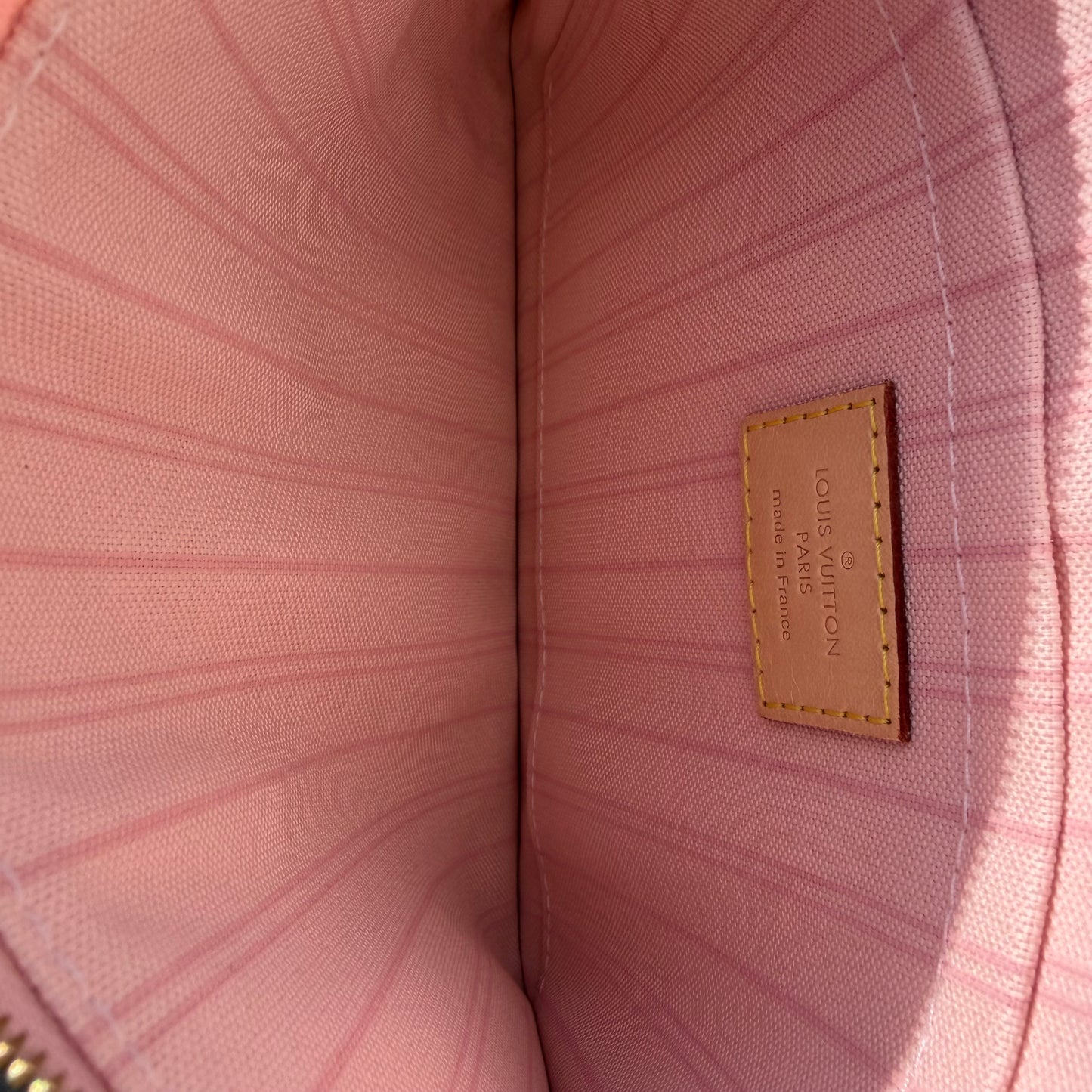 Louis Vuitton Neverfull Pouch