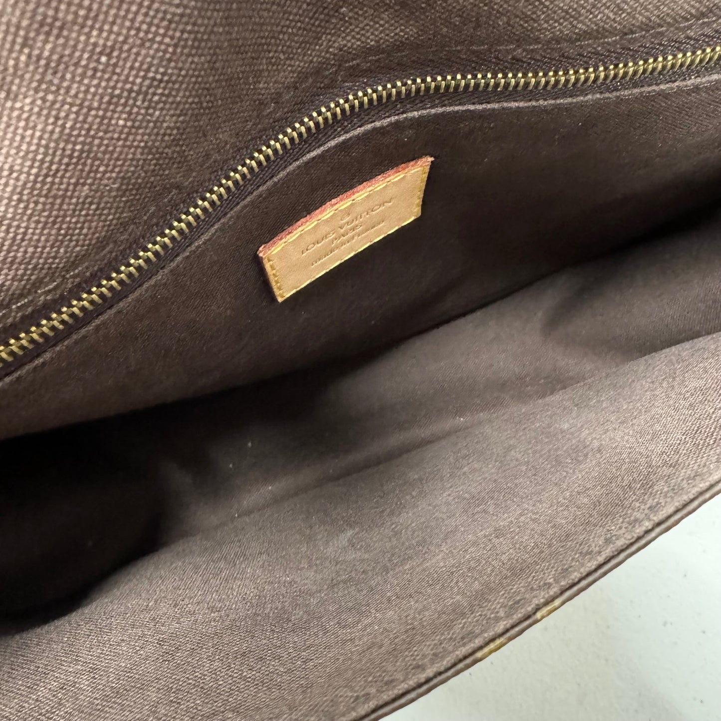 Louis Vuitton Menilmontane MM Bag