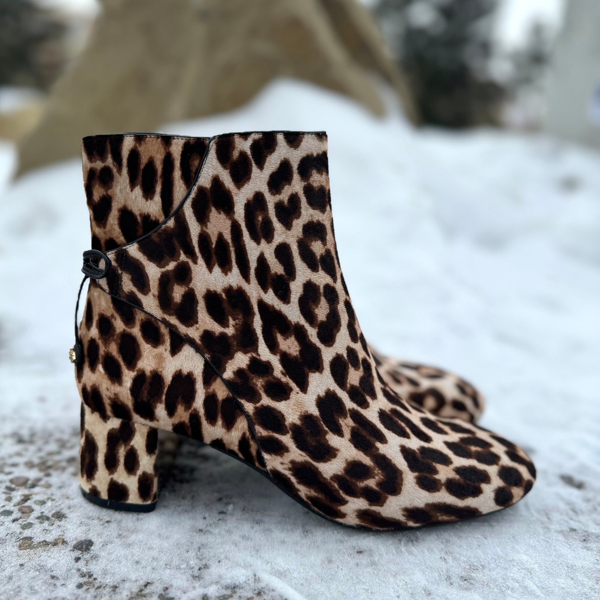 Tory burch deals leopard booties