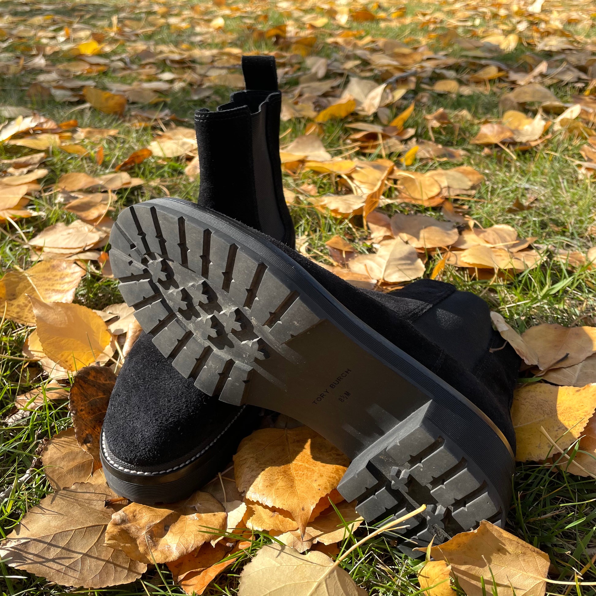 Tory burch 2025 chelsea shoes