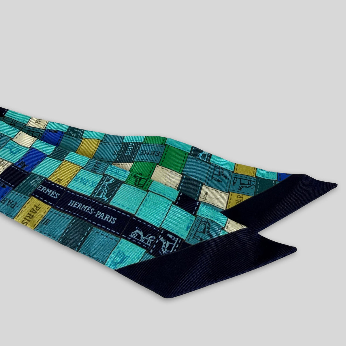 Hermès Silk Bolduc Au Carré Twilly Scarf