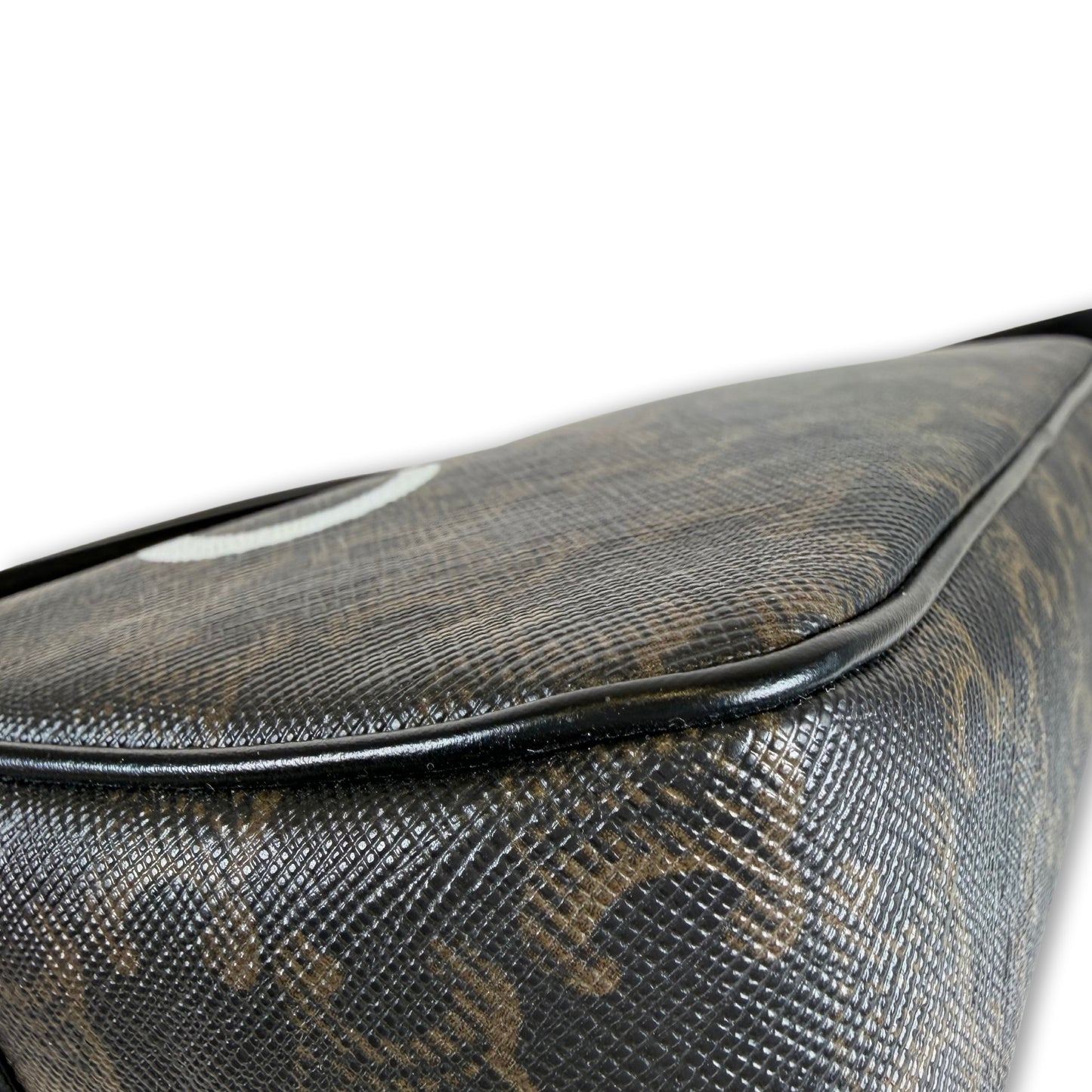 Celine Triomphe Medium Messenger Bag