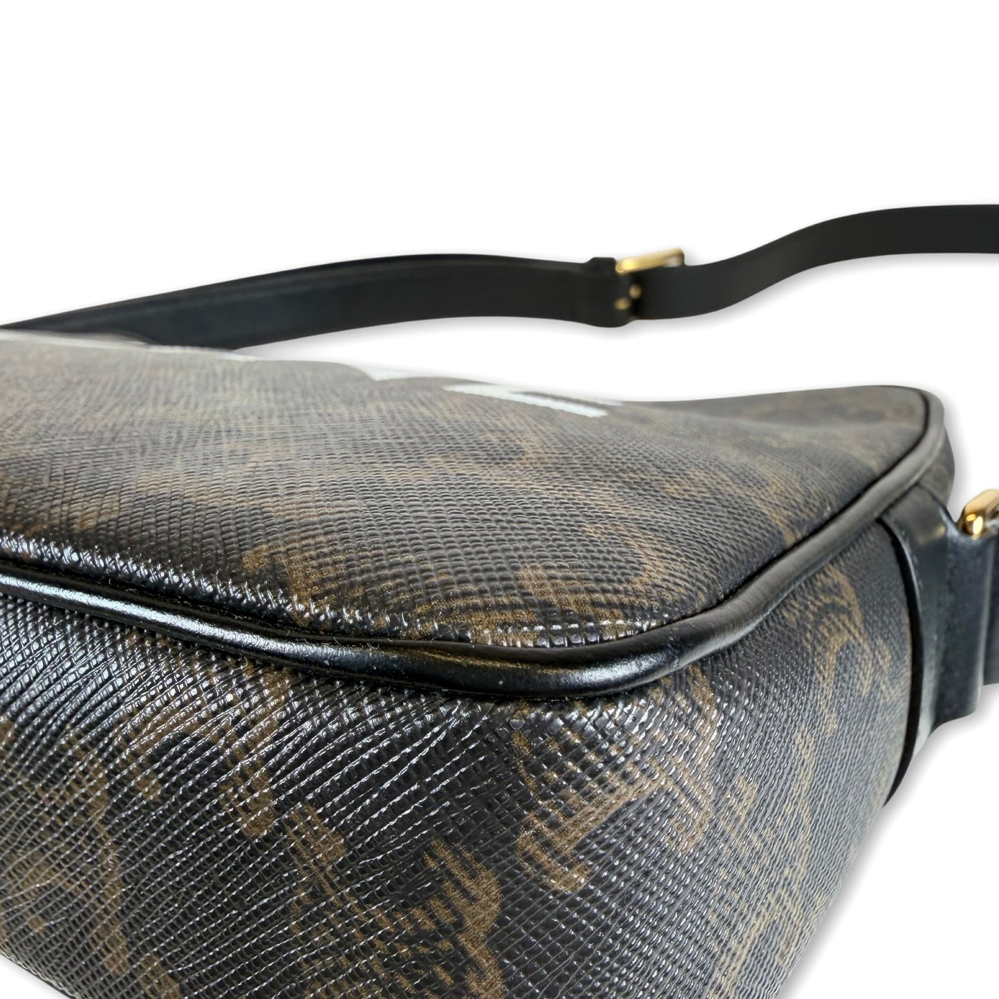 Celine Triomphe Medium Messenger Bag
