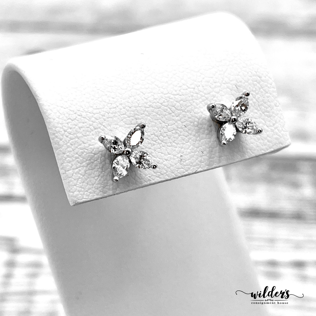 TIFFANY & CO. Cluster Butterfly Marquise Brilliant Cut Diamonds and Platinum Earrings