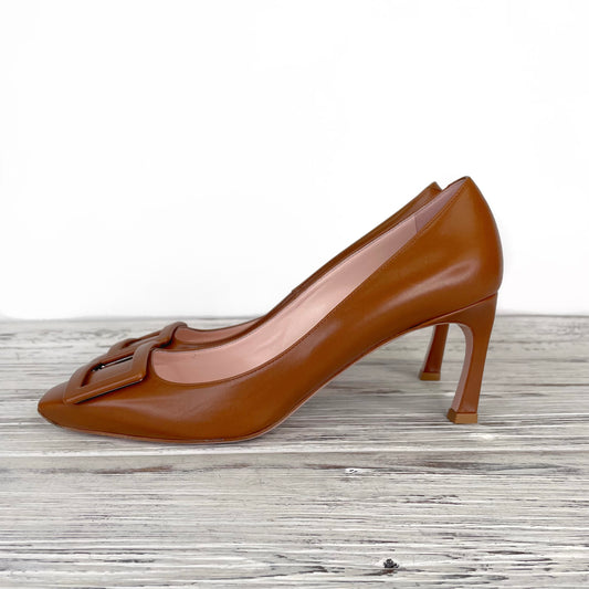 ROGER VIVER Caramel Leather Pumps